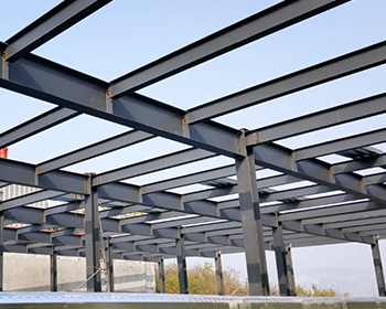 鞍山框架钢结构钢材选型有啥要点？